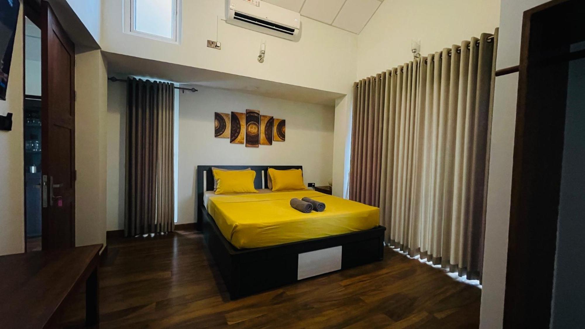 Sun Dove Suite Kandy Exterior foto